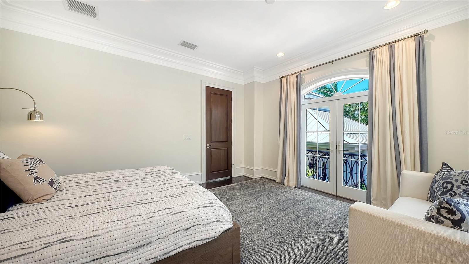 A4697230 Property Photo