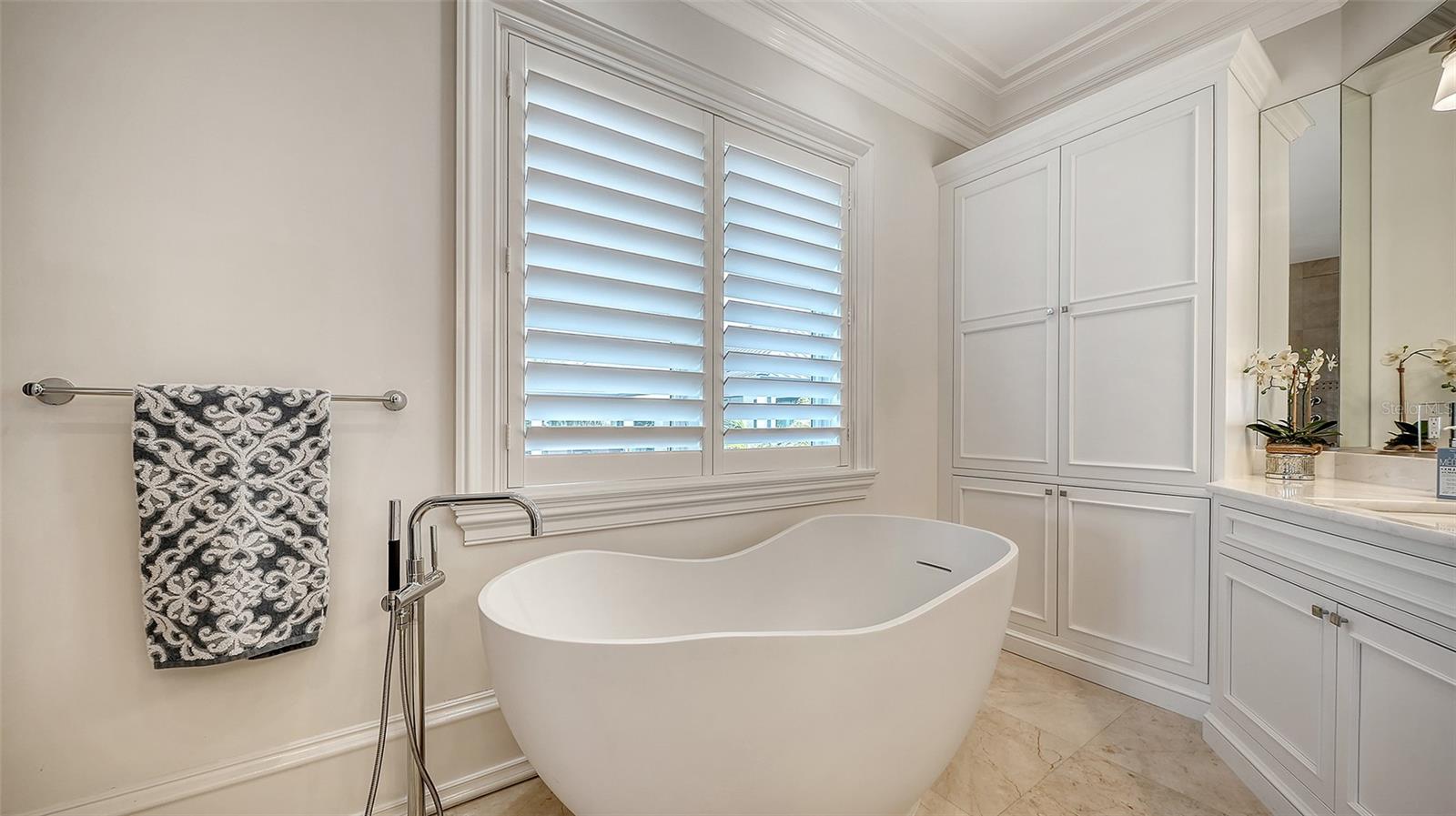 A4697230 Property Photo