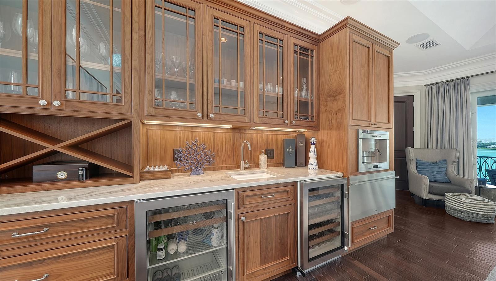 A4697230 Property Photo