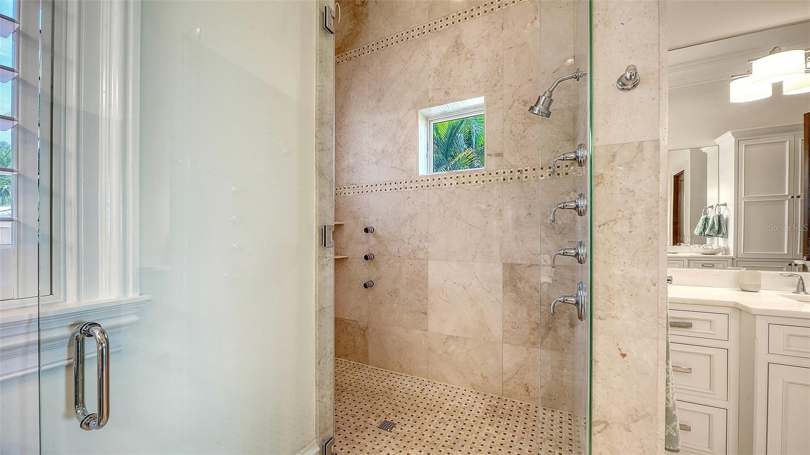 A4697230 Property Photo