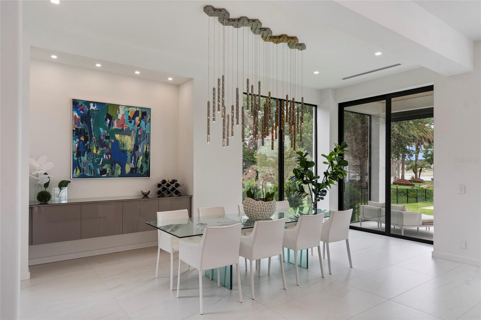 O6417446 Property Photo