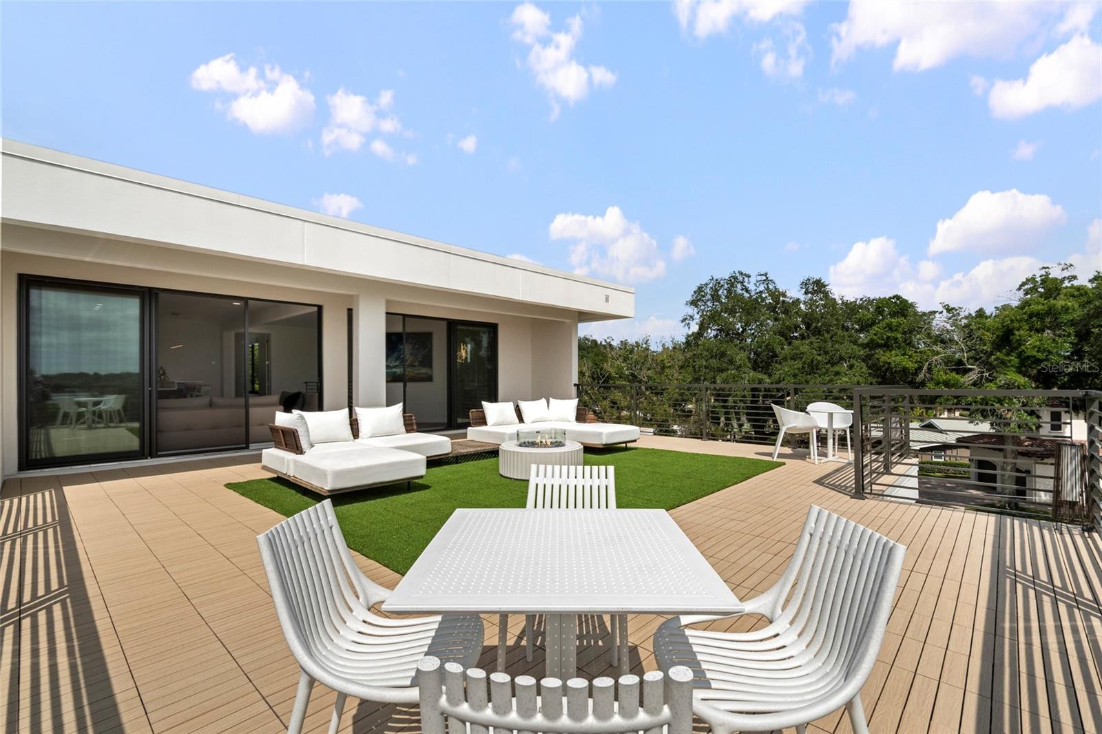 O6417446 Property Photo