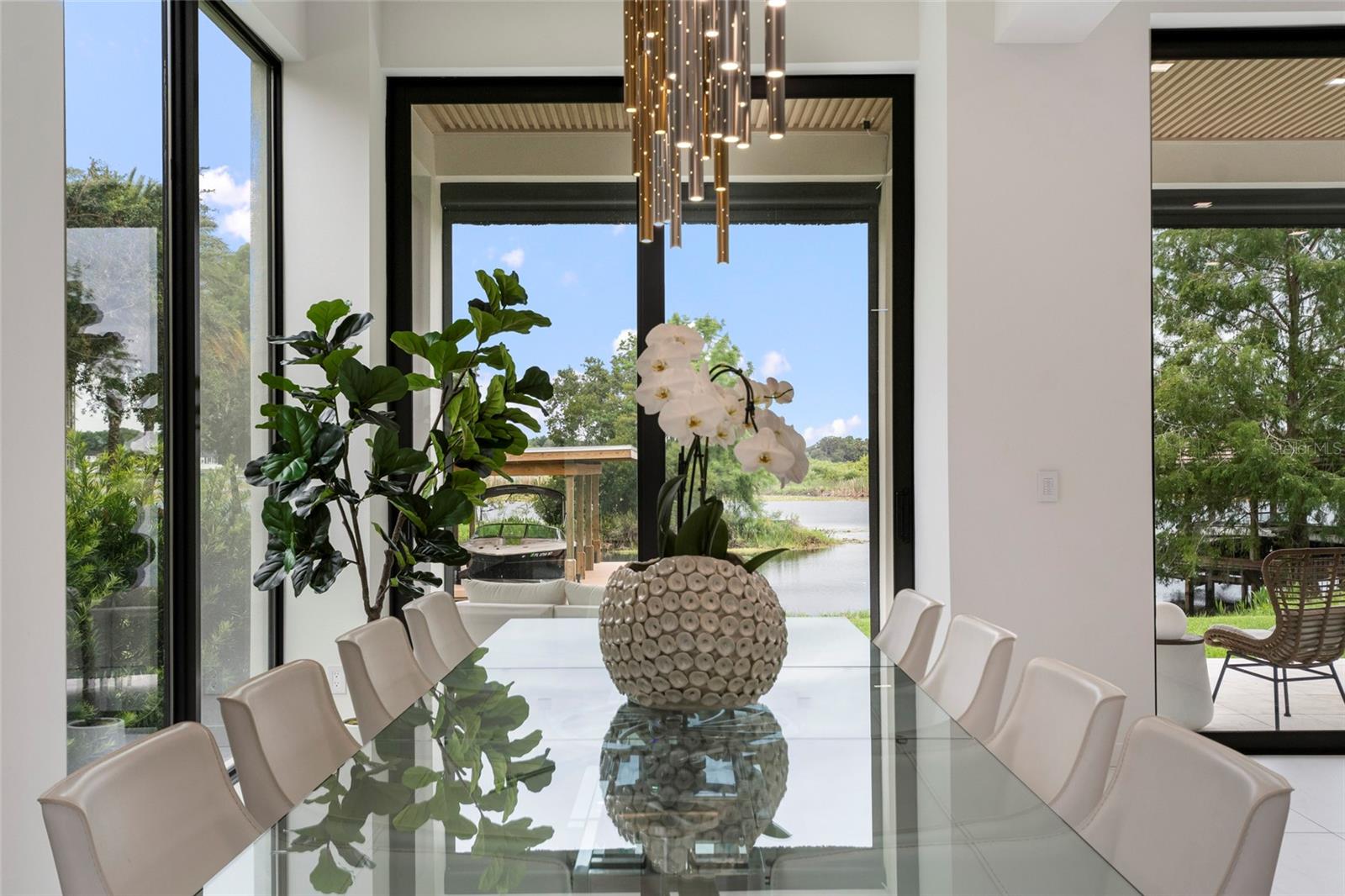 O6417446 Property Photo