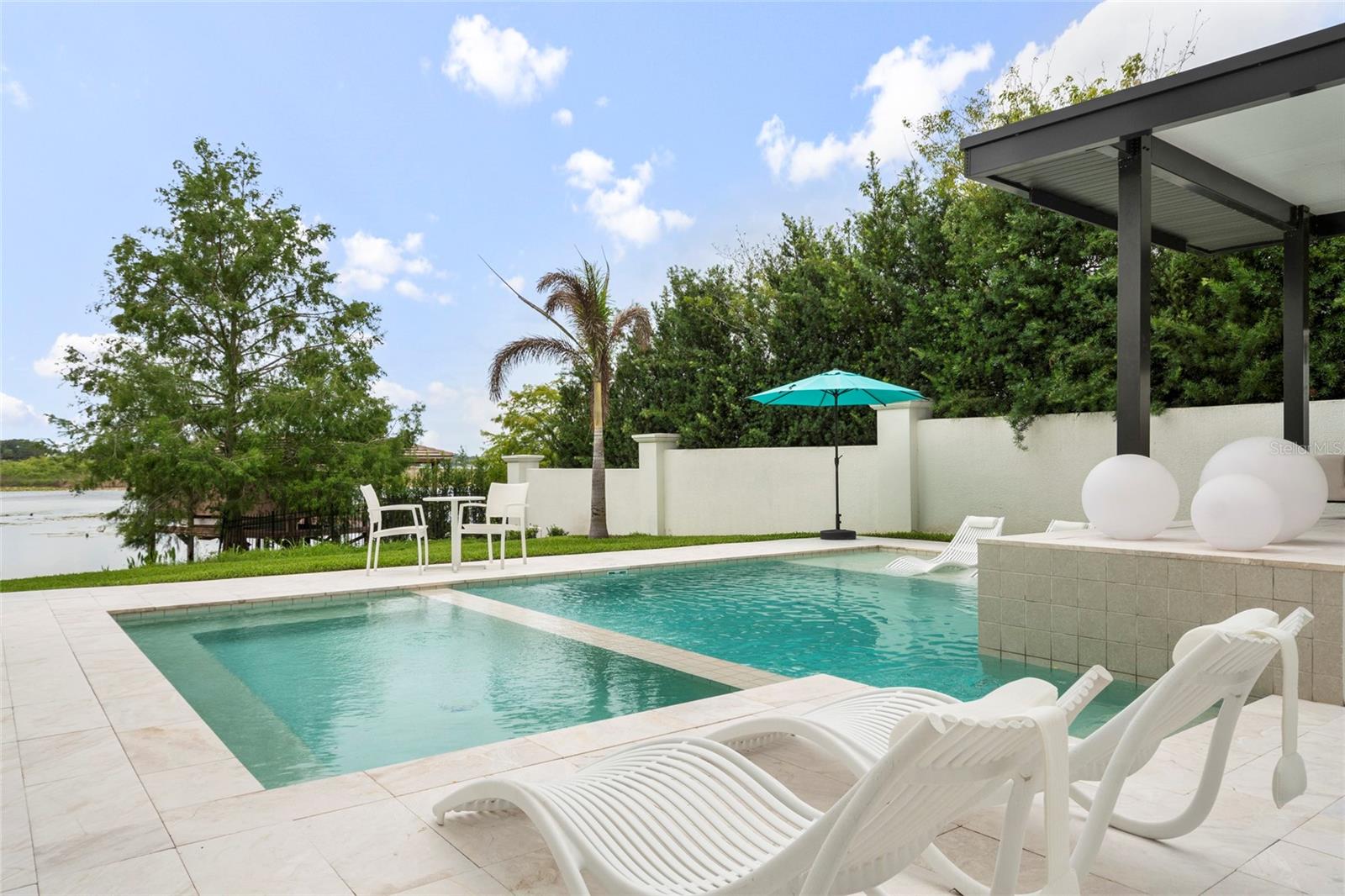 O6417446 Property Photo
