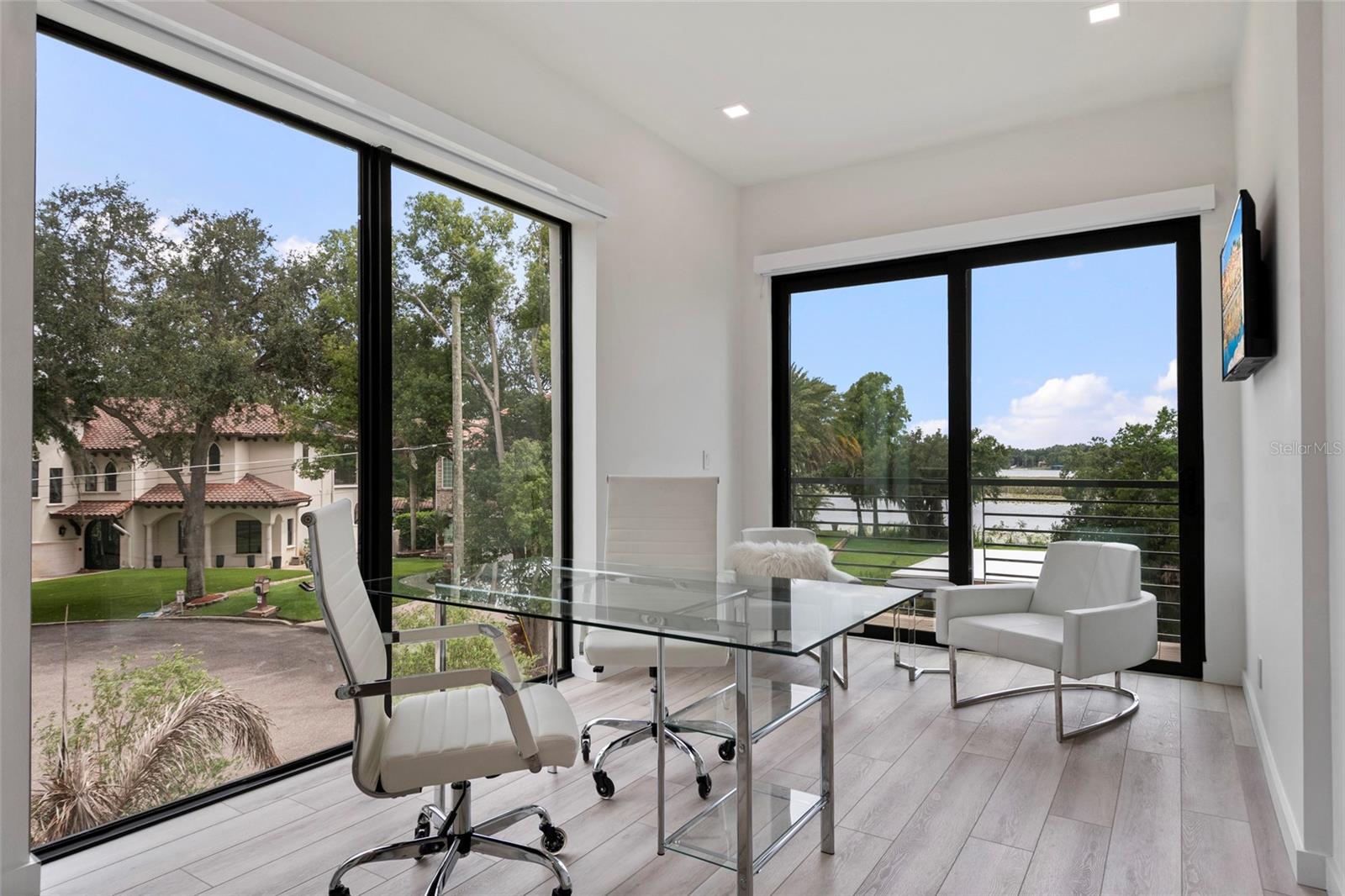 O6417446 Property Photo