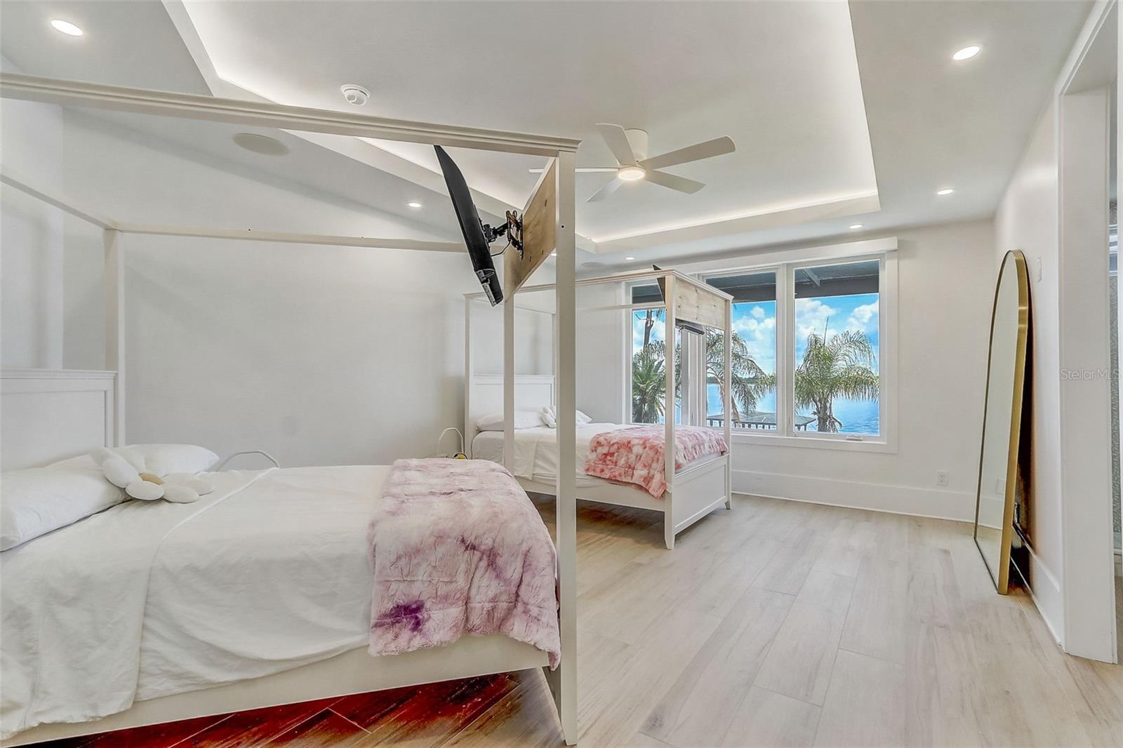 O6417540 Property Photo