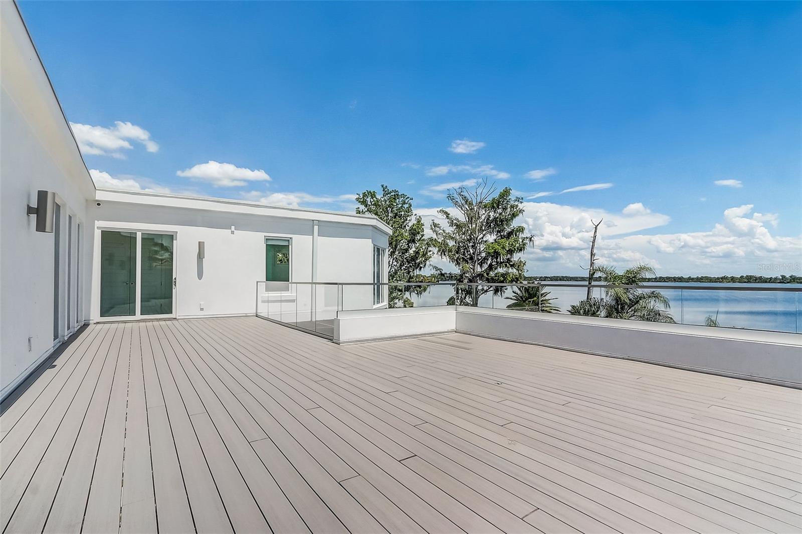 O6417540 Property Photo
