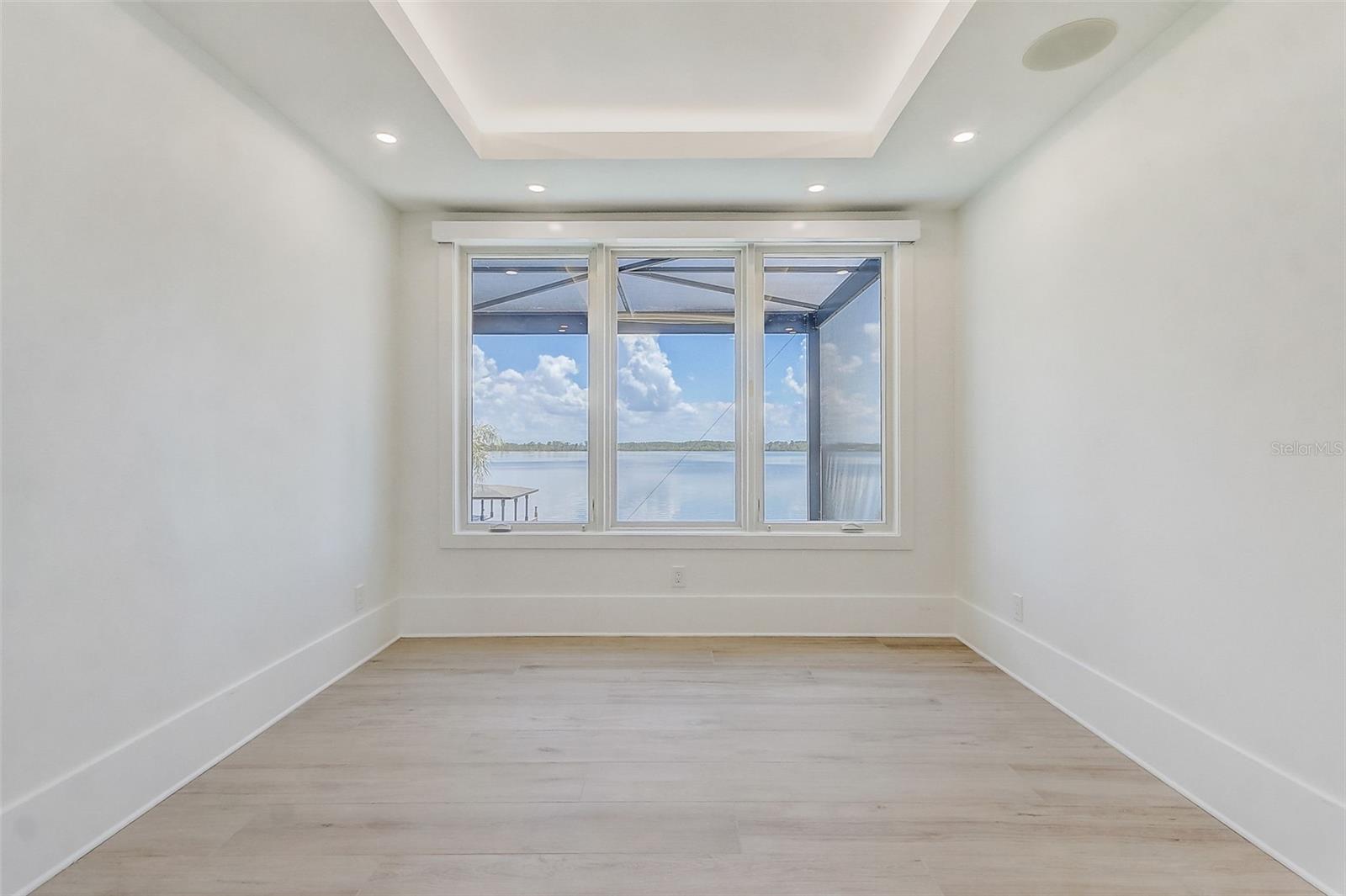 O6417540 Property Photo