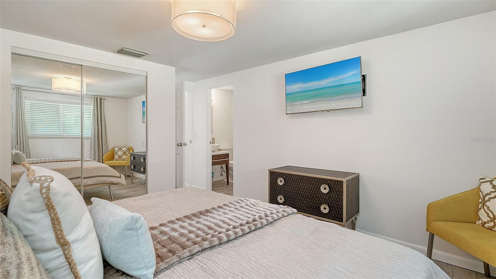 A4697289 Property Photo
