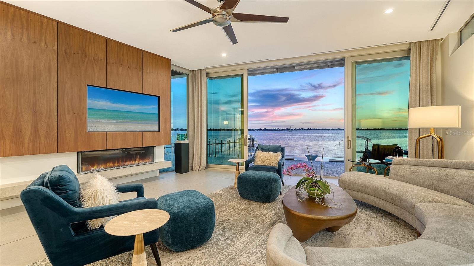 A4697289 Property Photo