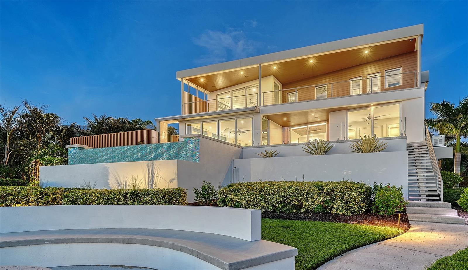 A4697289 Property Photo
