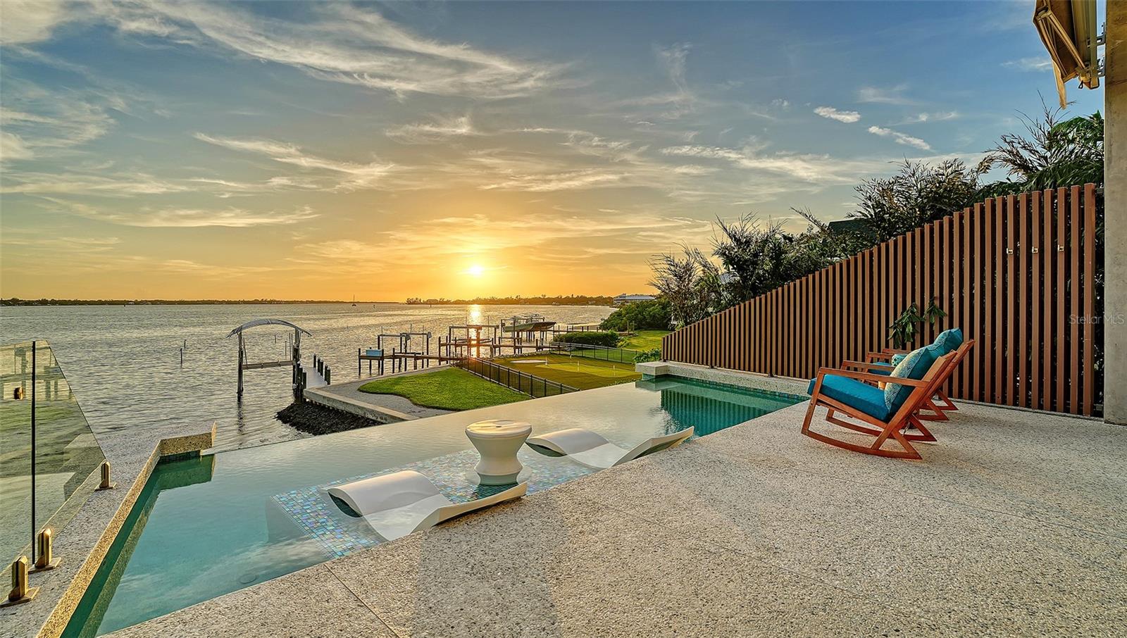 A4697289 Property Photo
