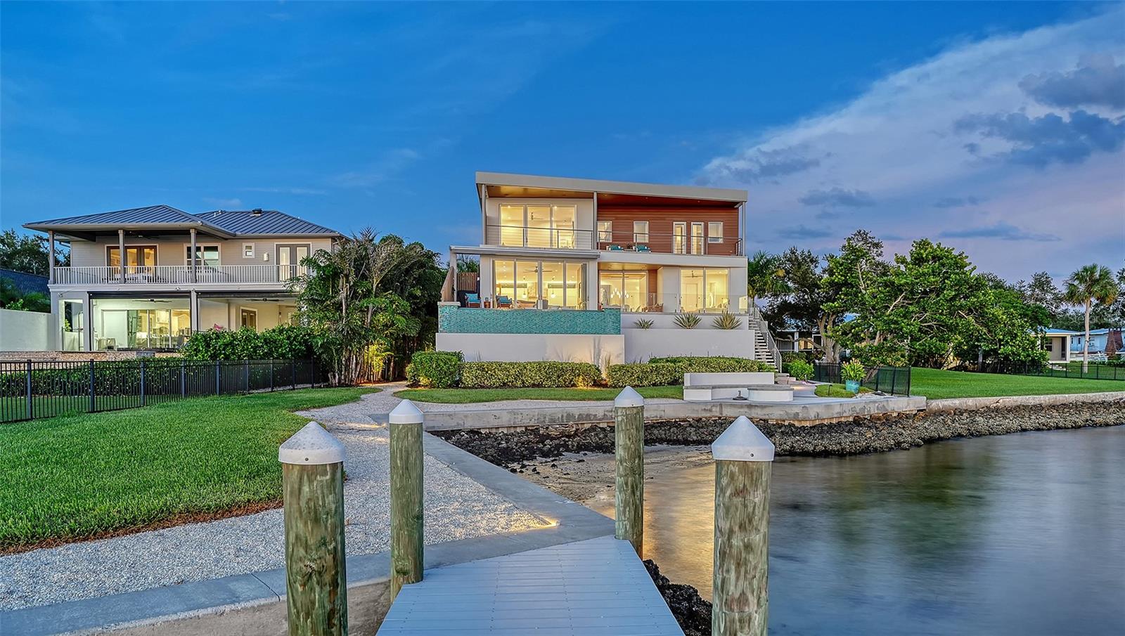 A4697289 Property Photo