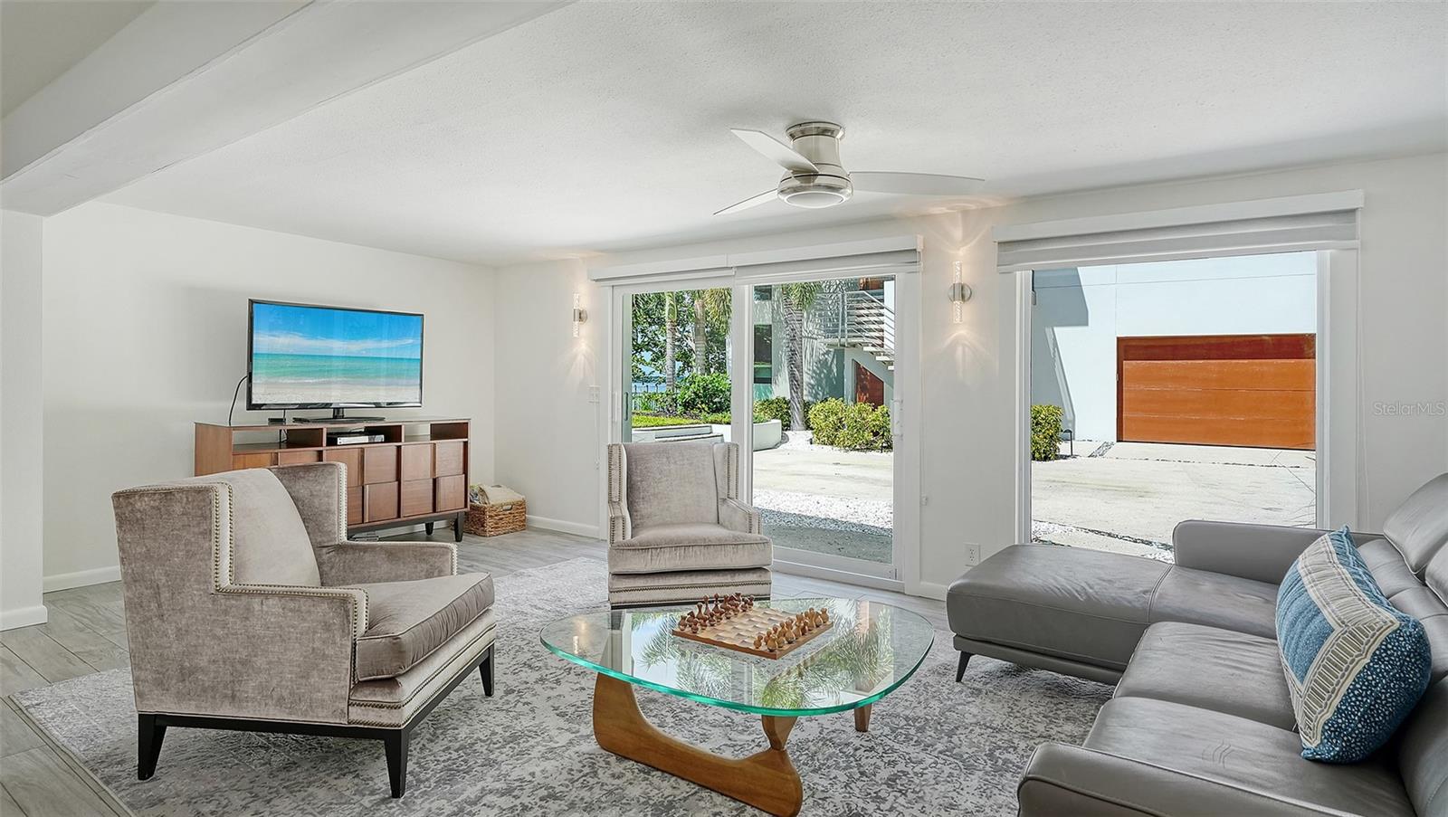 A4697289 Property Photo