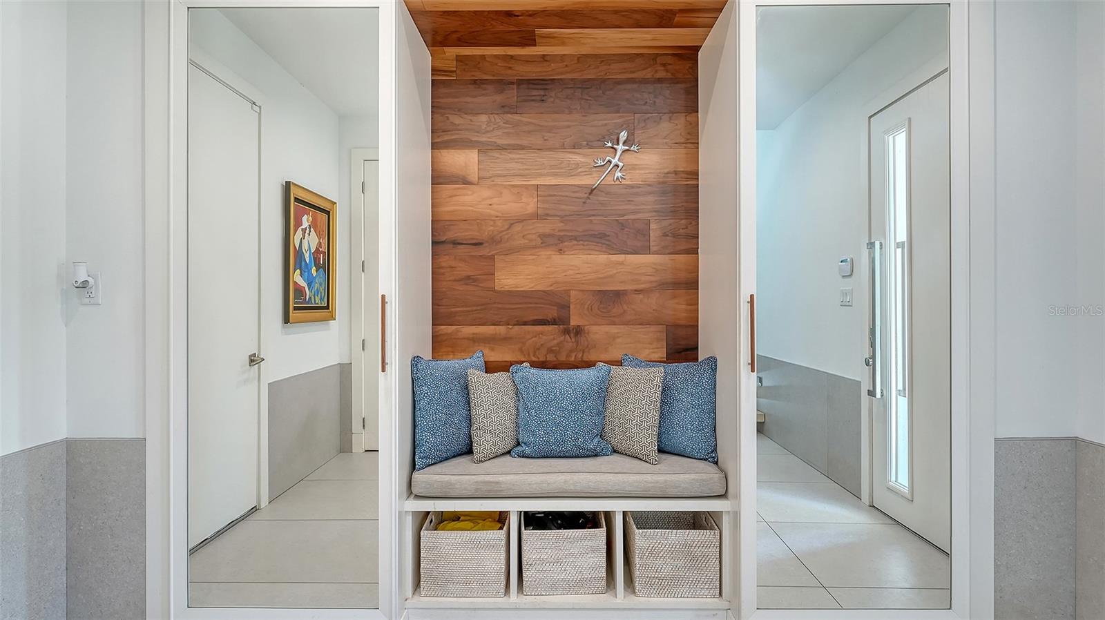 A4697289 Property Photo
