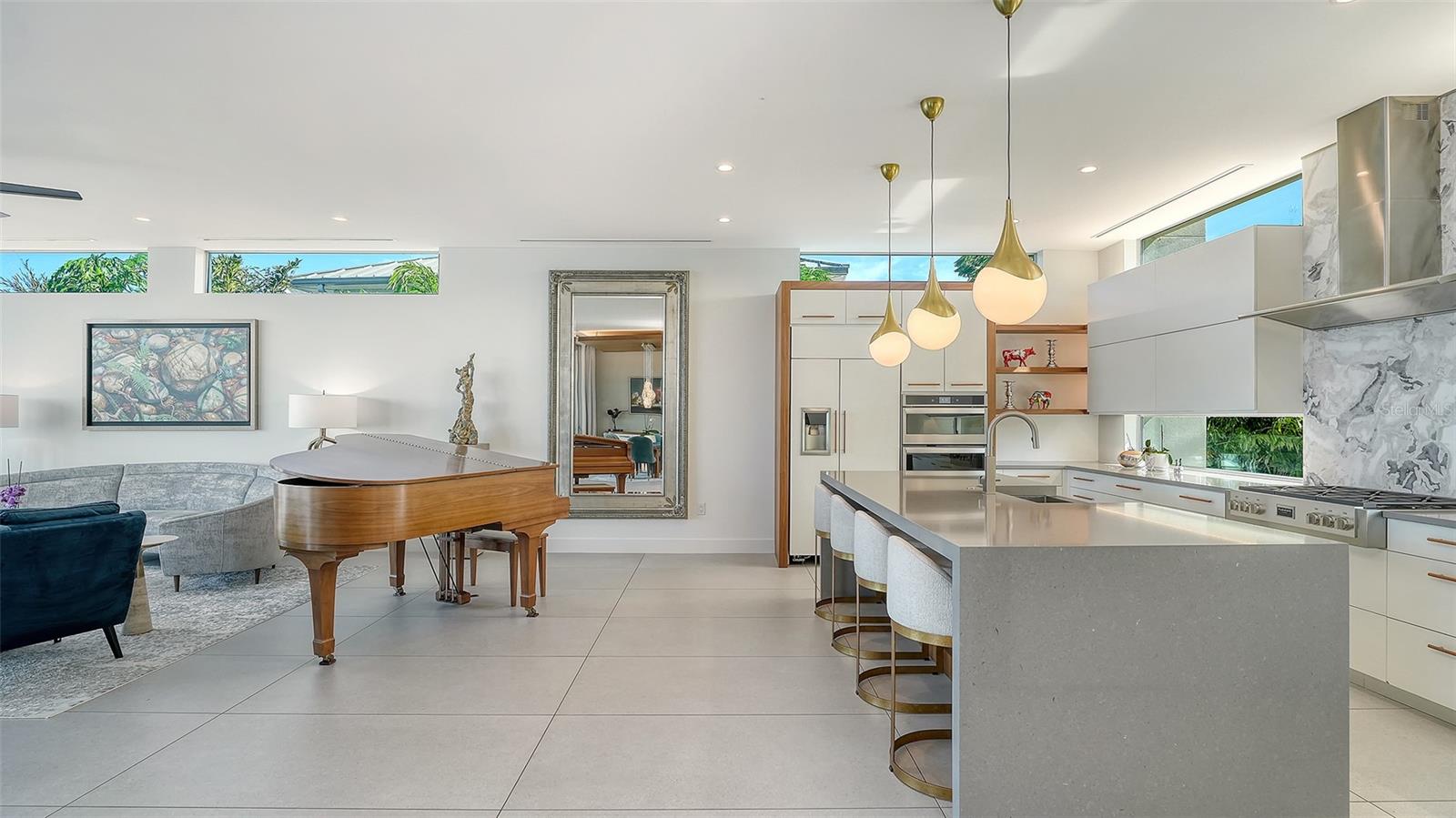A4697289 Property Photo