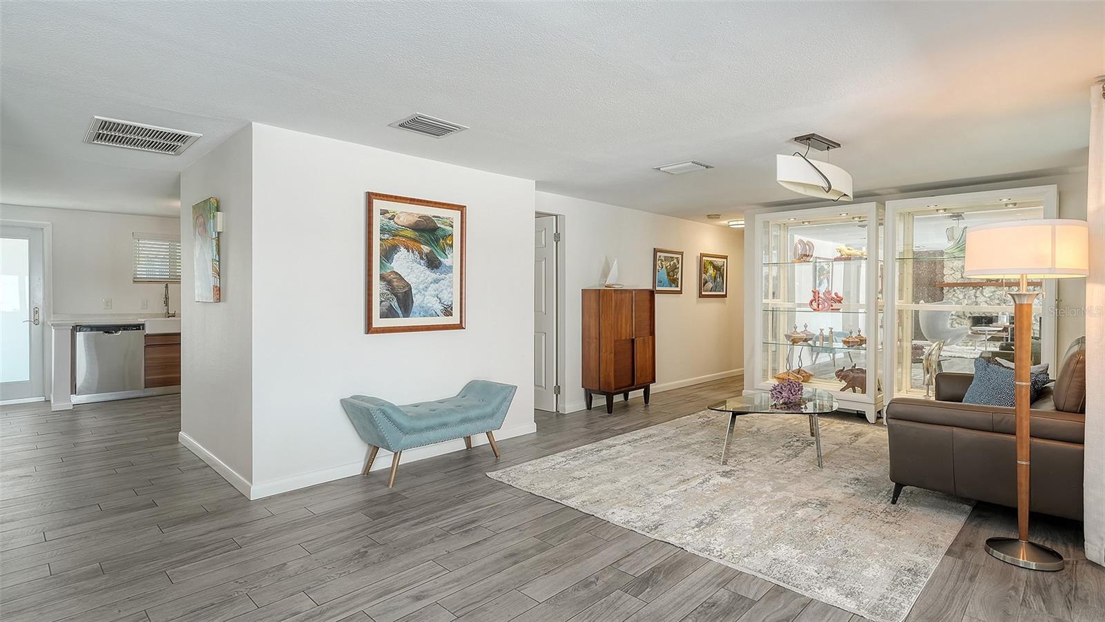 A4697289 Property Photo