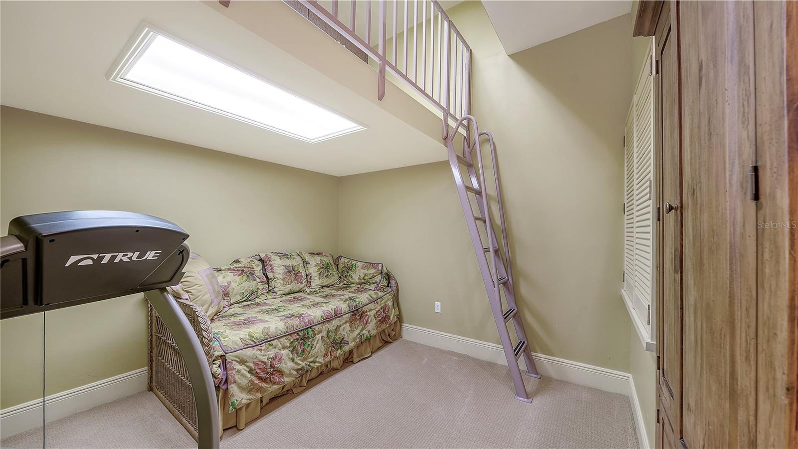 A4697487 Property Photo