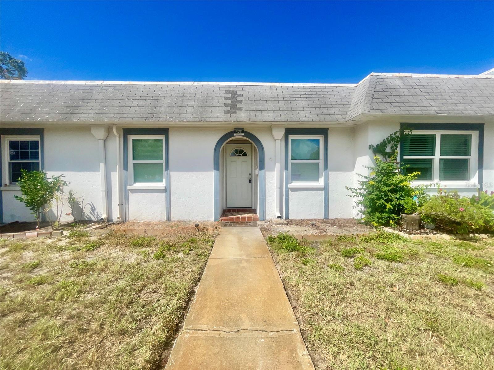 MLS# TB8520865 Property Photo