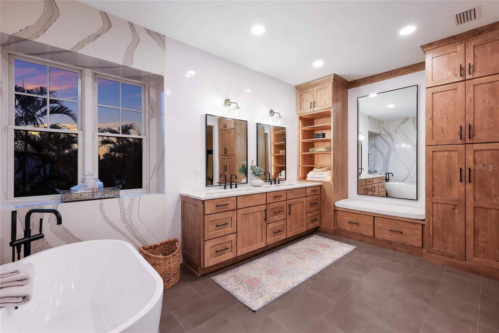 A4697603 Property Photo