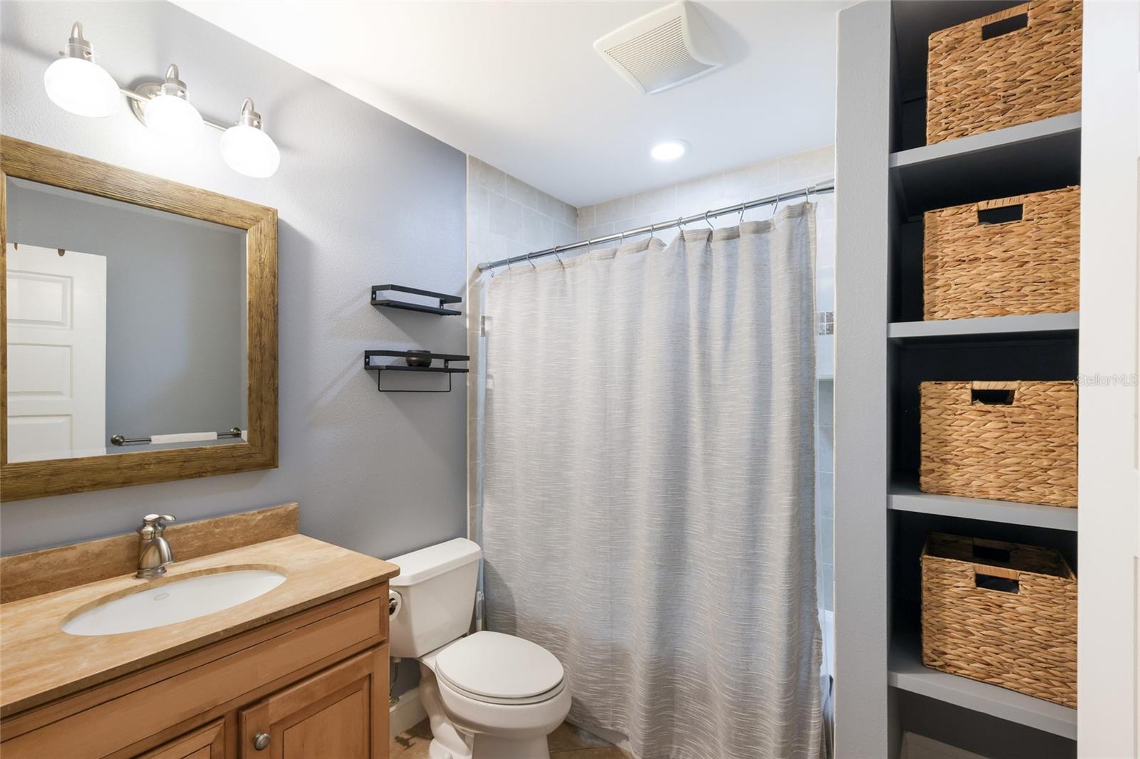 A4697603 Property Photo