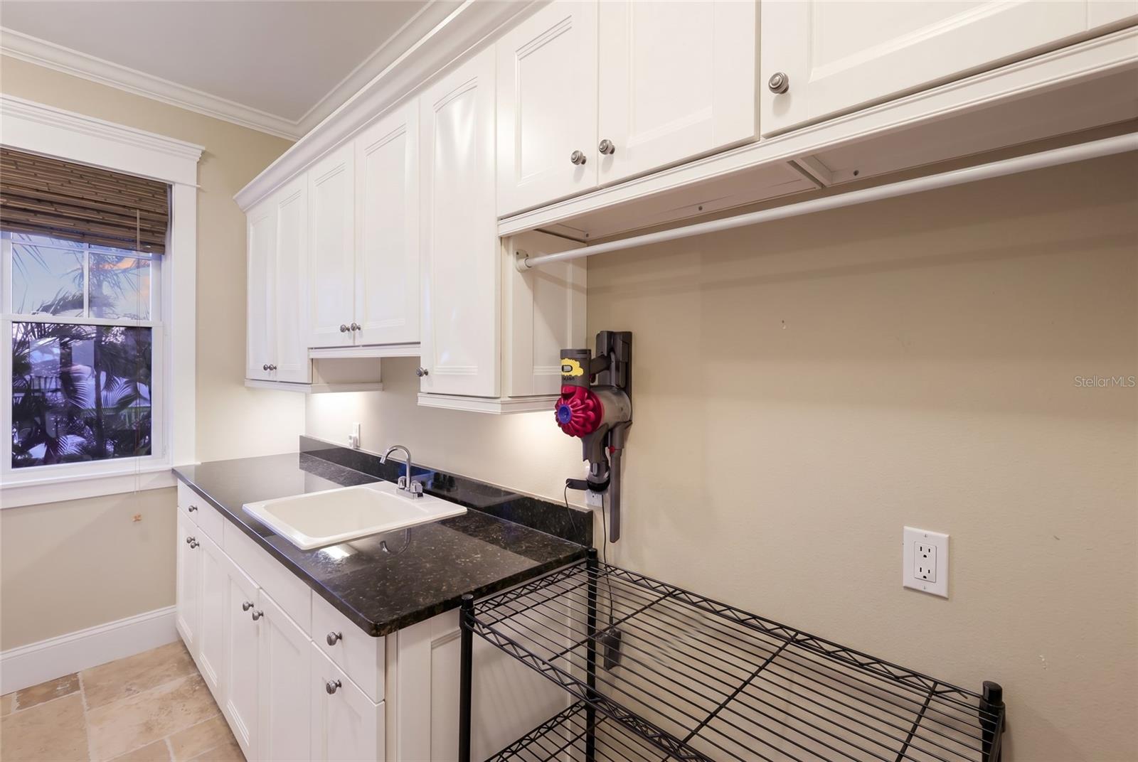 A4697603 Property Photo
