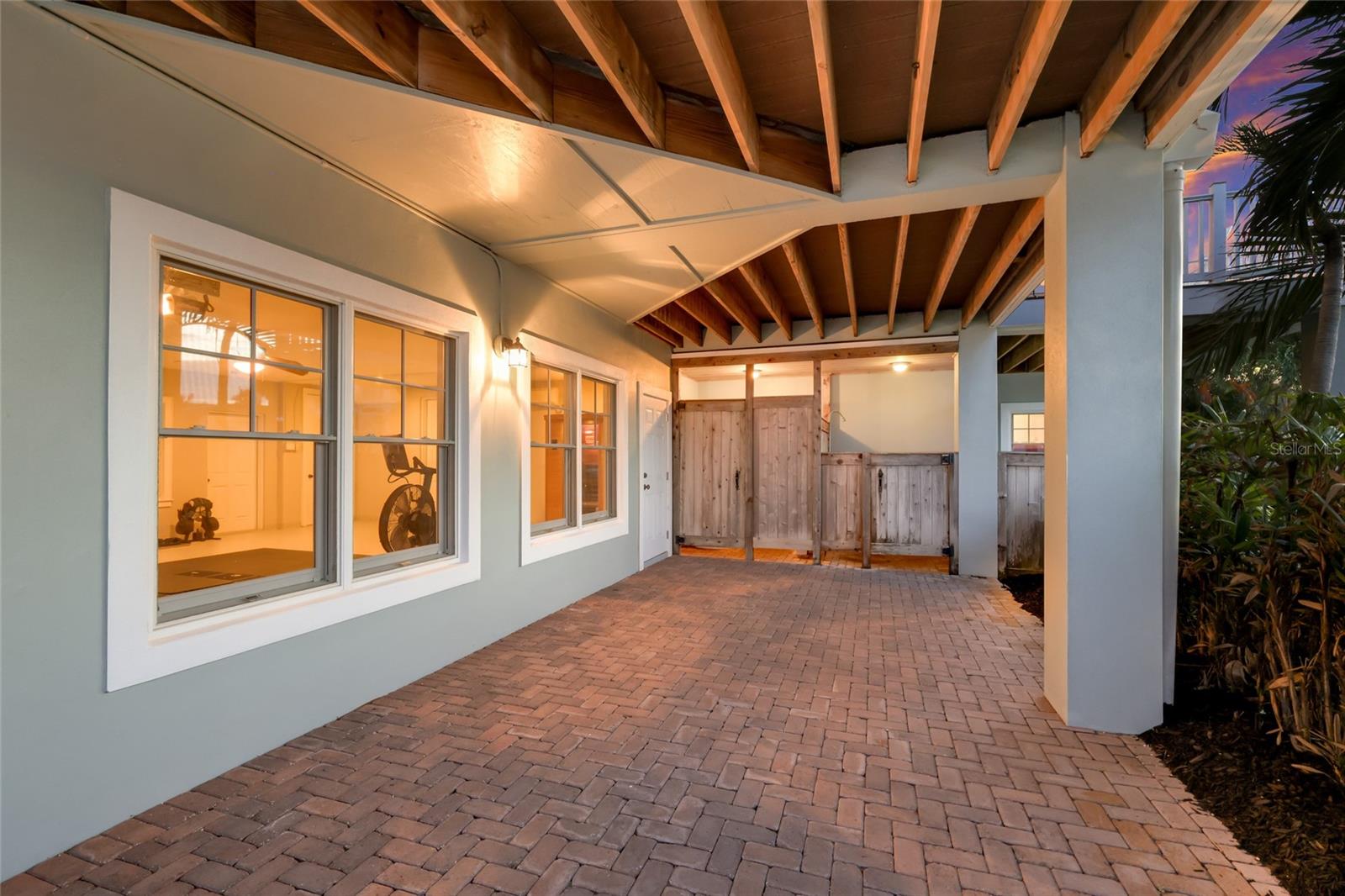A4697603 Property Photo