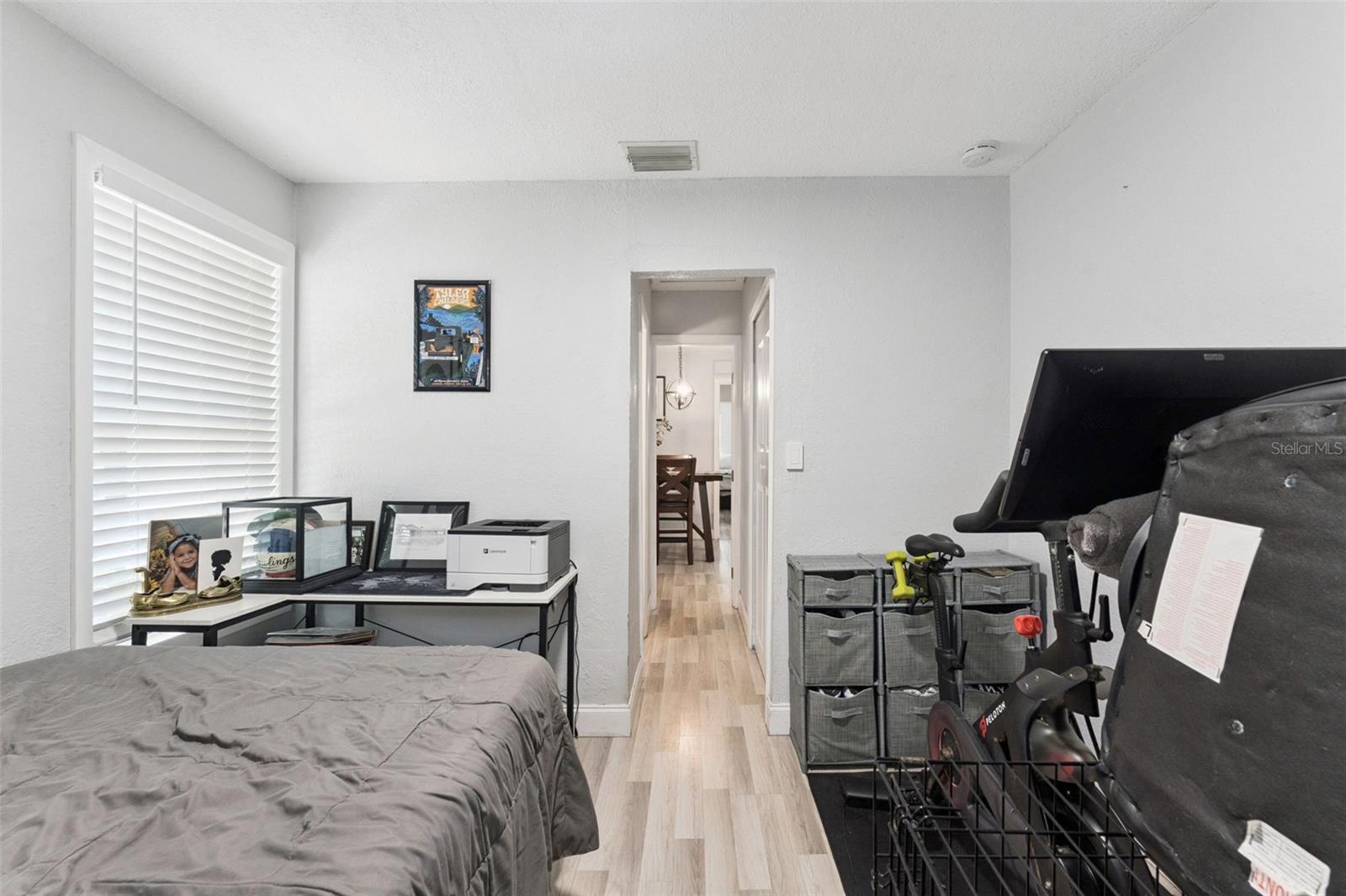 O6418516 Property Photo