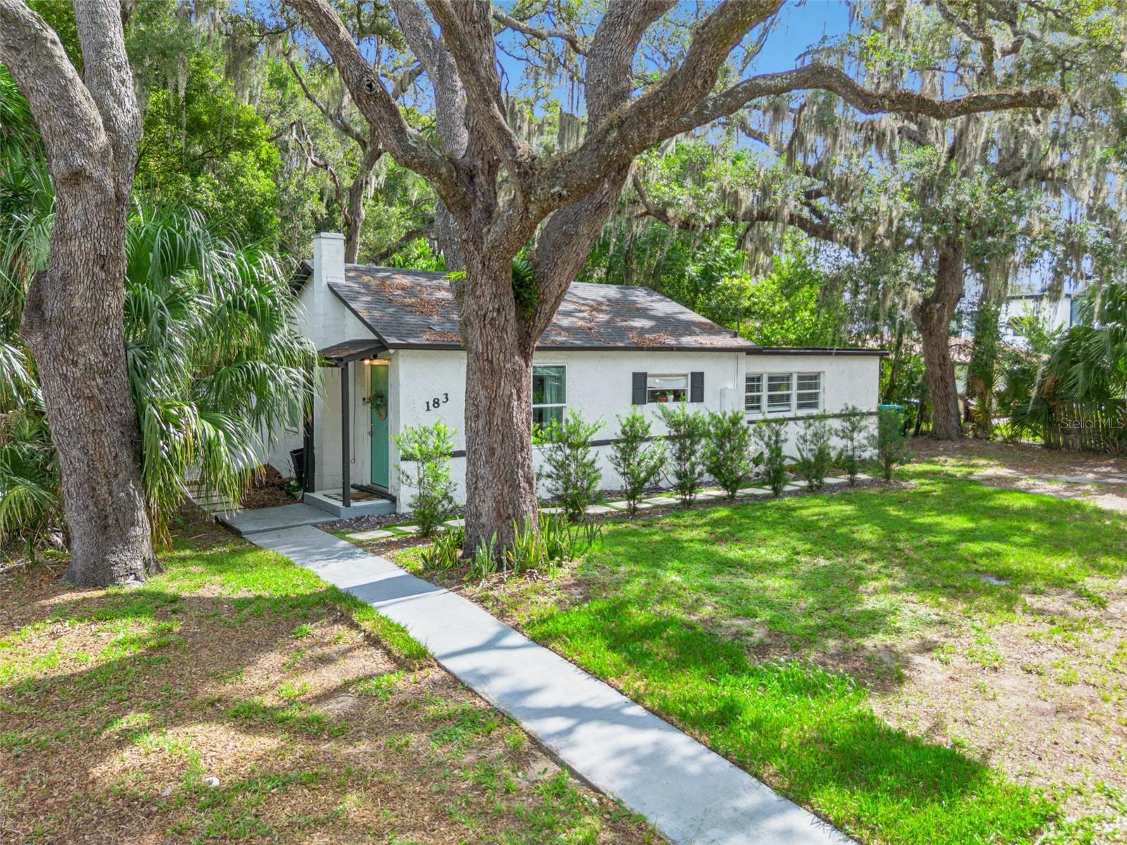 O6418516 Property Photo