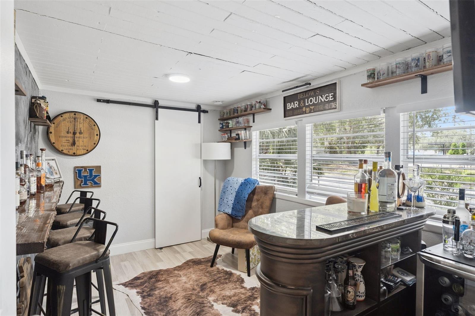 O6418516 Property Photo