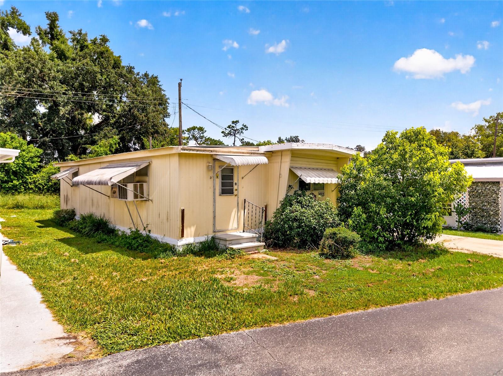 MLS# TB8522153 Property Photo