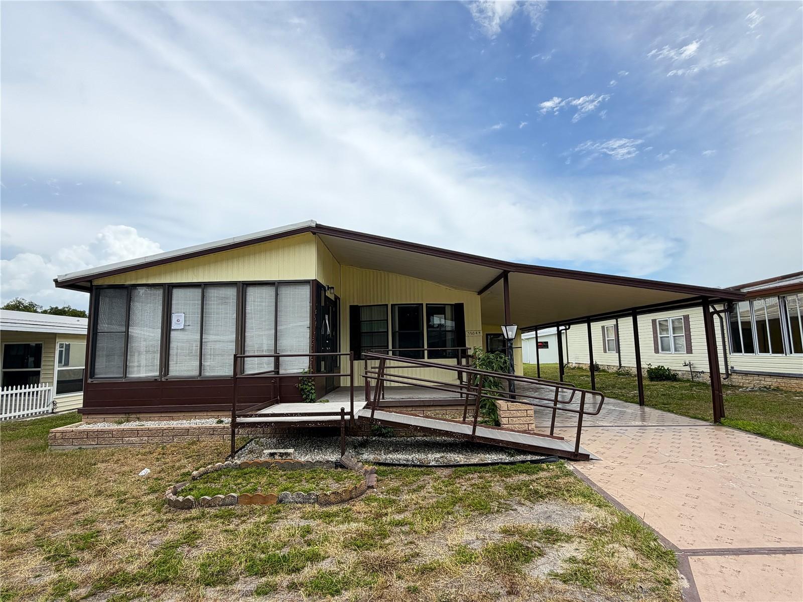 MLS# W7887050 Property Photo