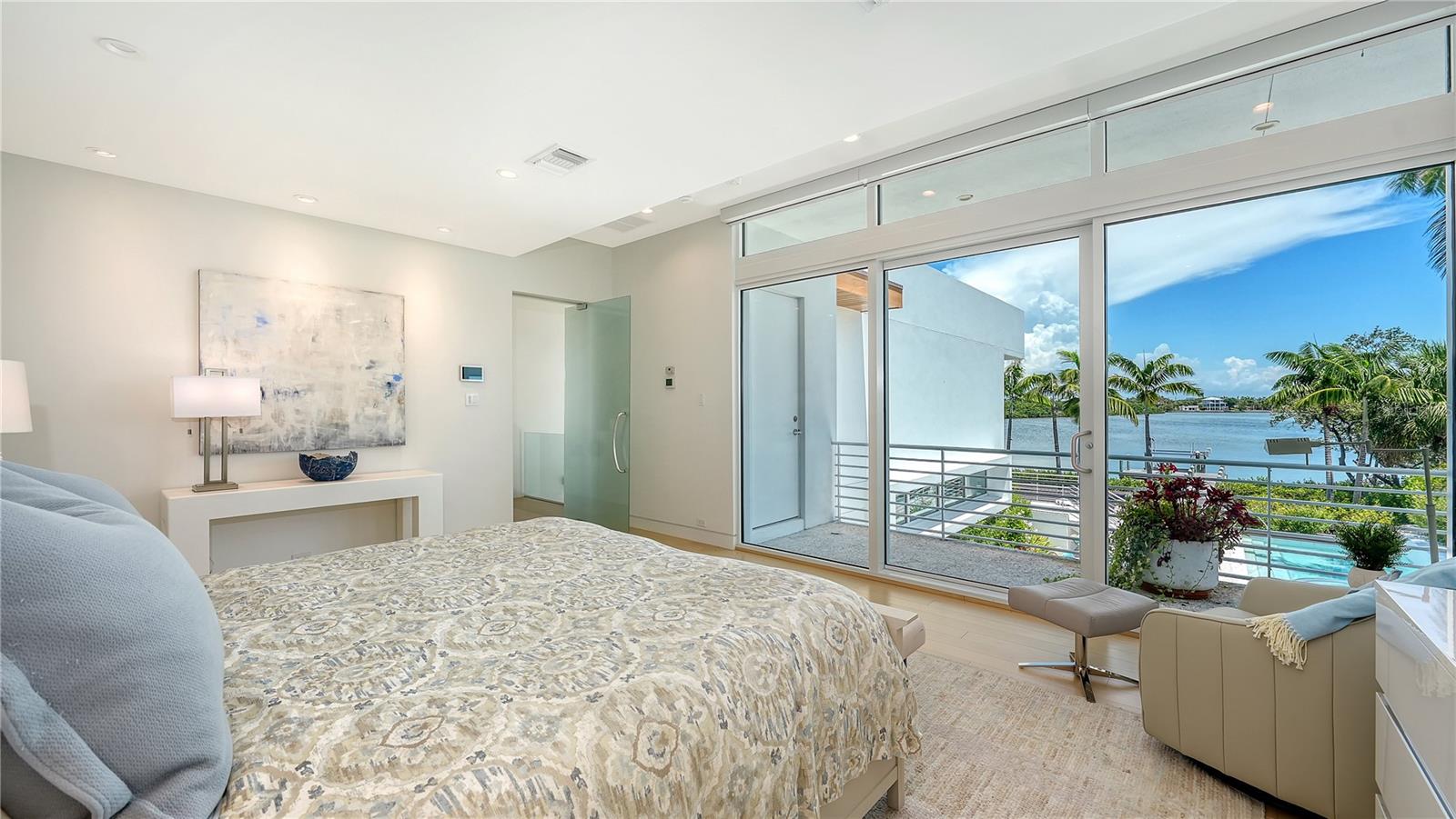 A4698159 Property Photo