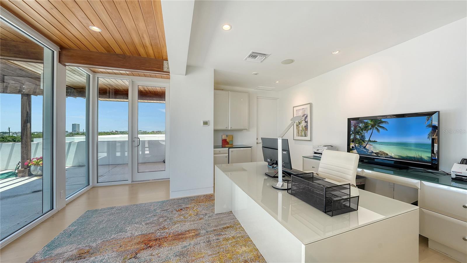 A4698159 Property Photo