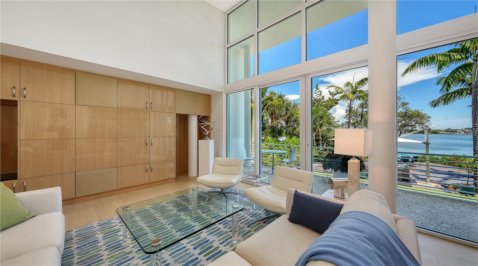 A4698159 Property Photo