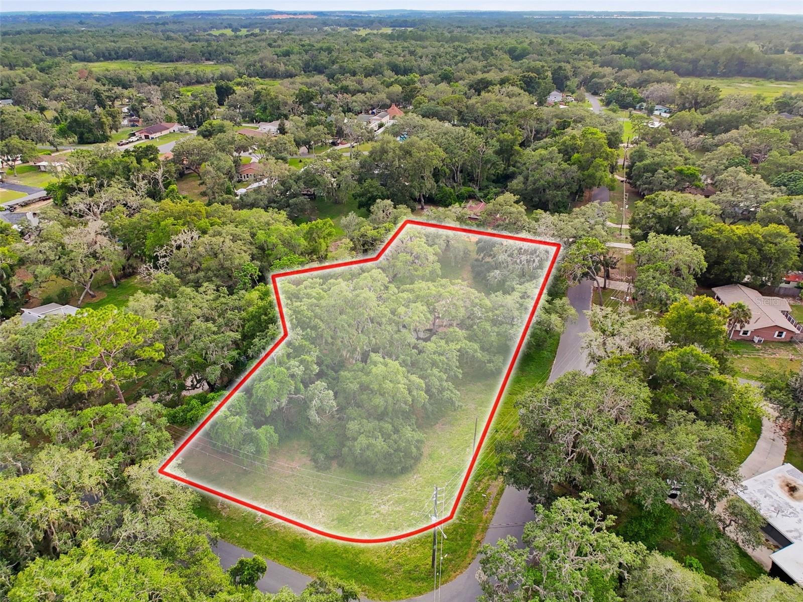 W7887109 Property Photo