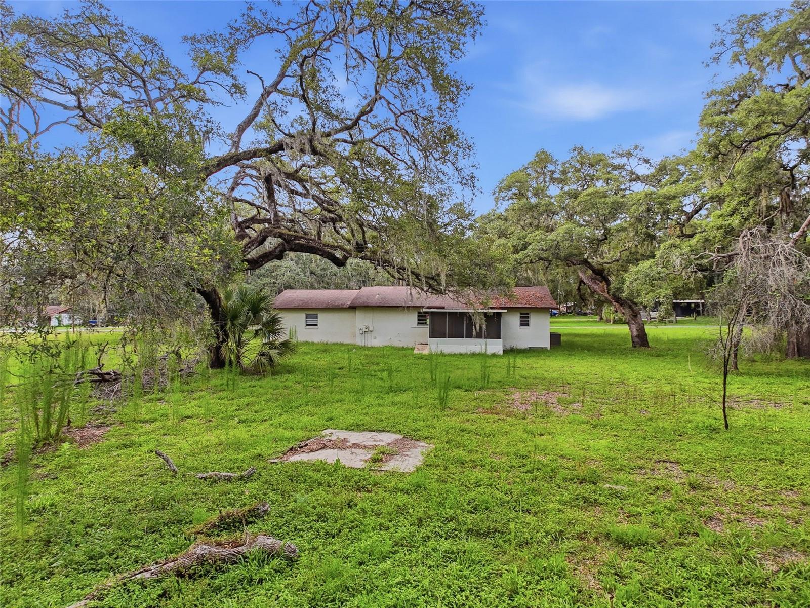 W7887109 Property Photo
