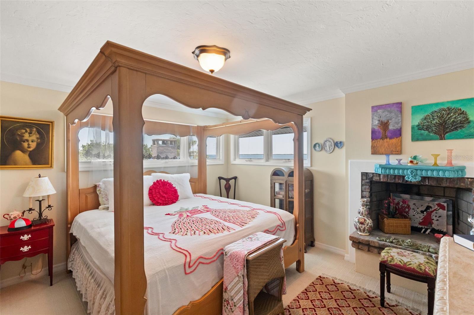 A4698309 Property Photo