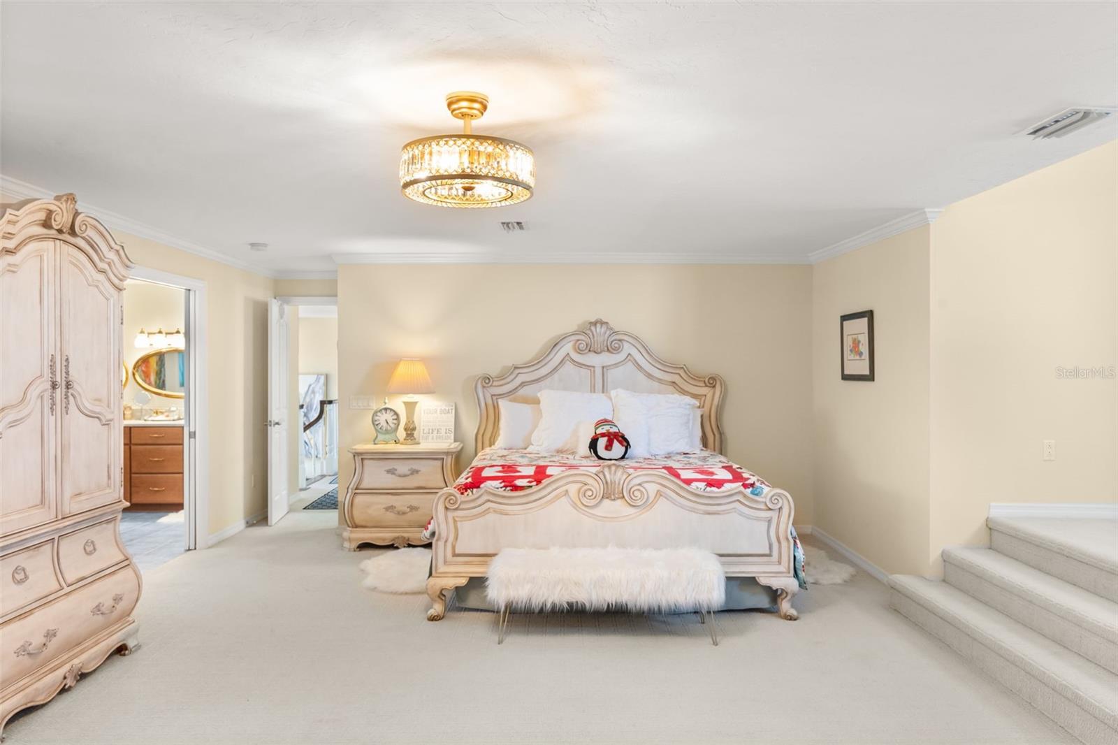 A4698309 Property Photo