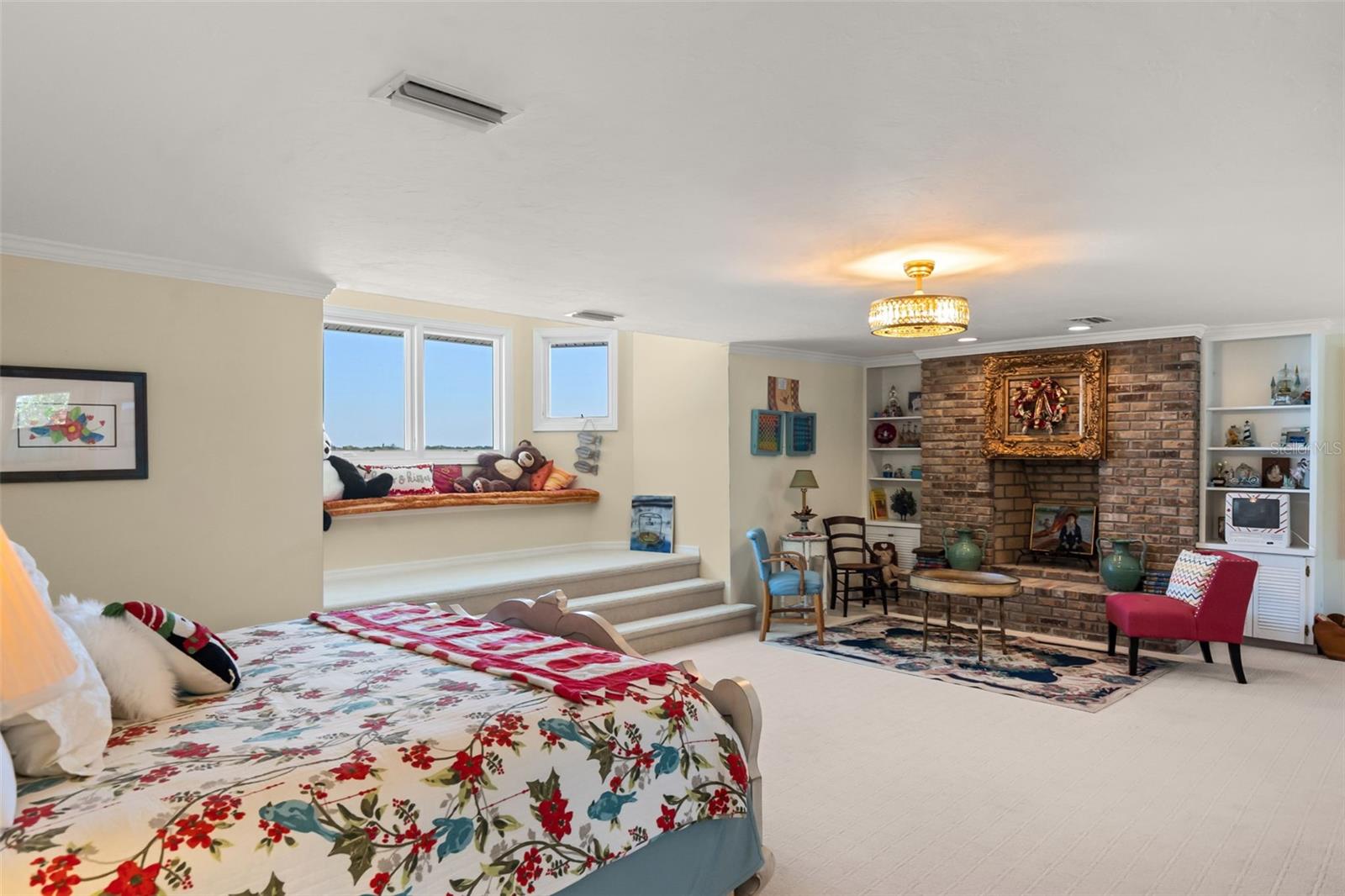 A4698309 Property Photo