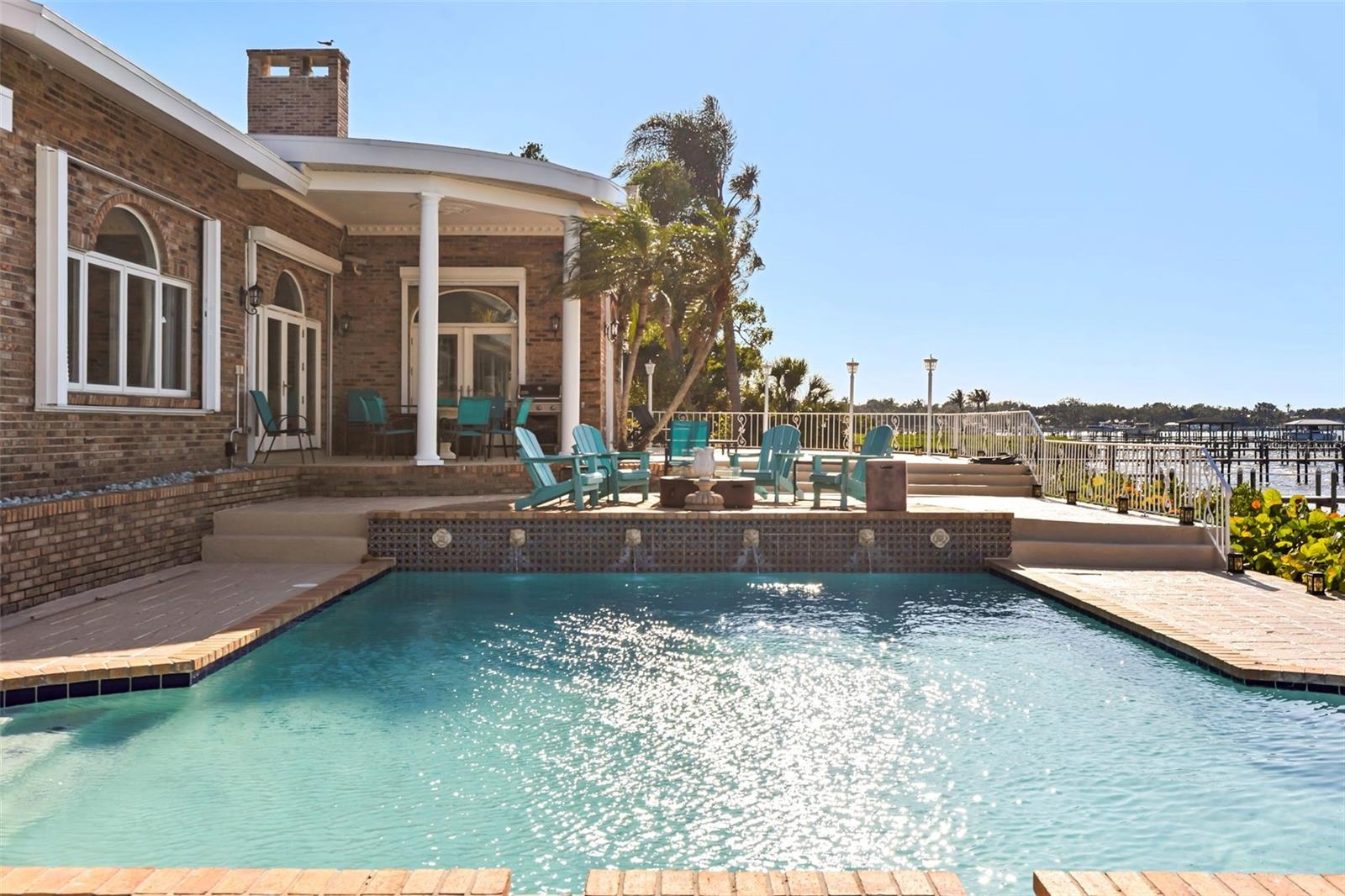 A4698309 Property Photo