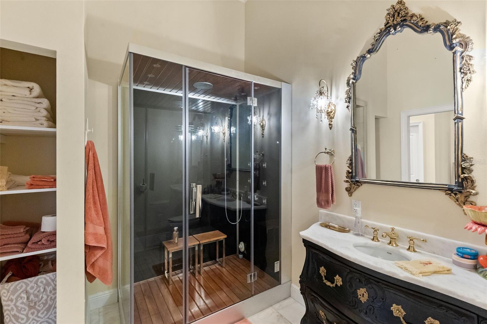 A4698309 Property Photo