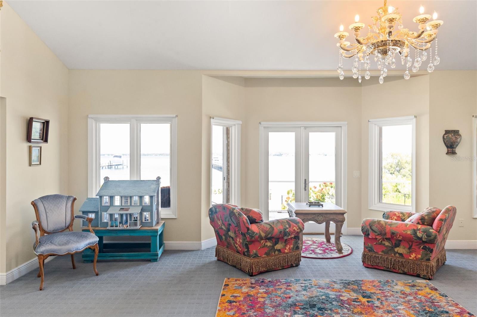 A4698309 Property Photo