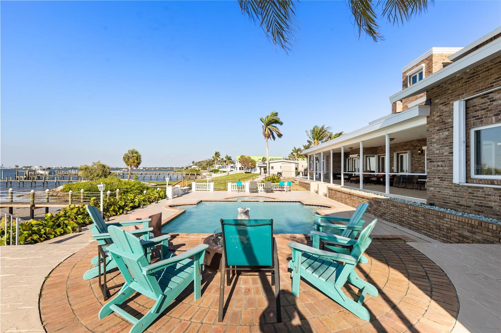 A4698309 Property Photo