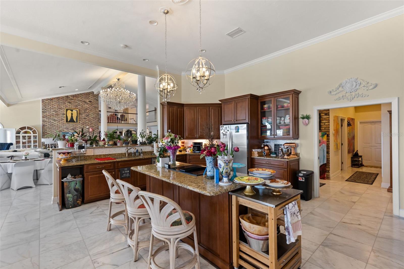 A4698309 Property Photo