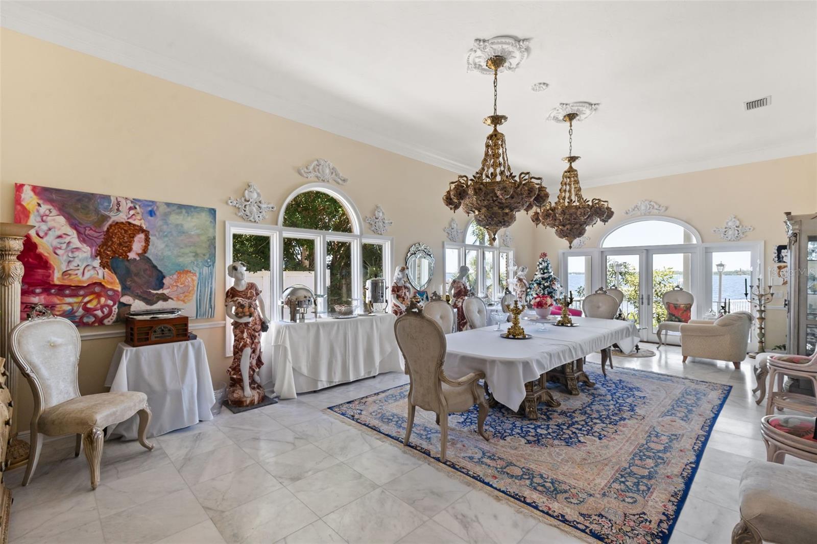A4698309 Property Photo