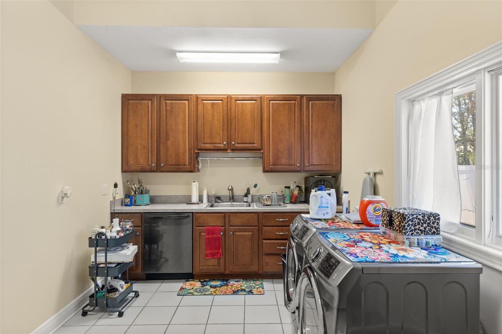A4698309 Property Photo