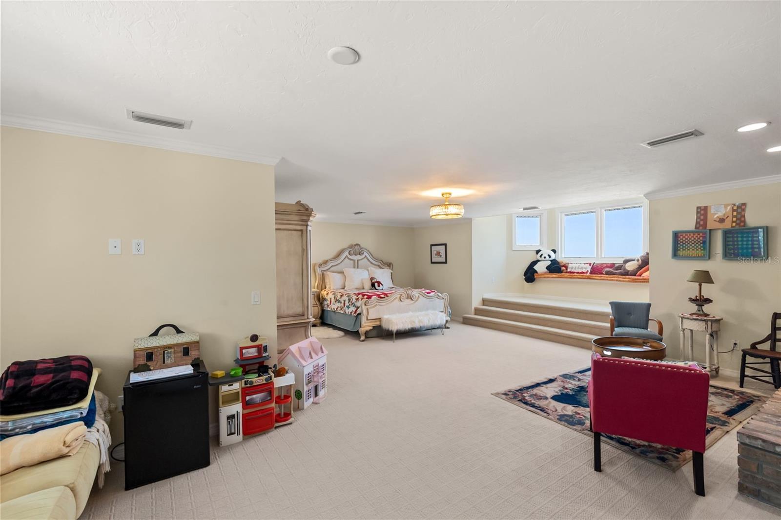 A4698309 Property Photo