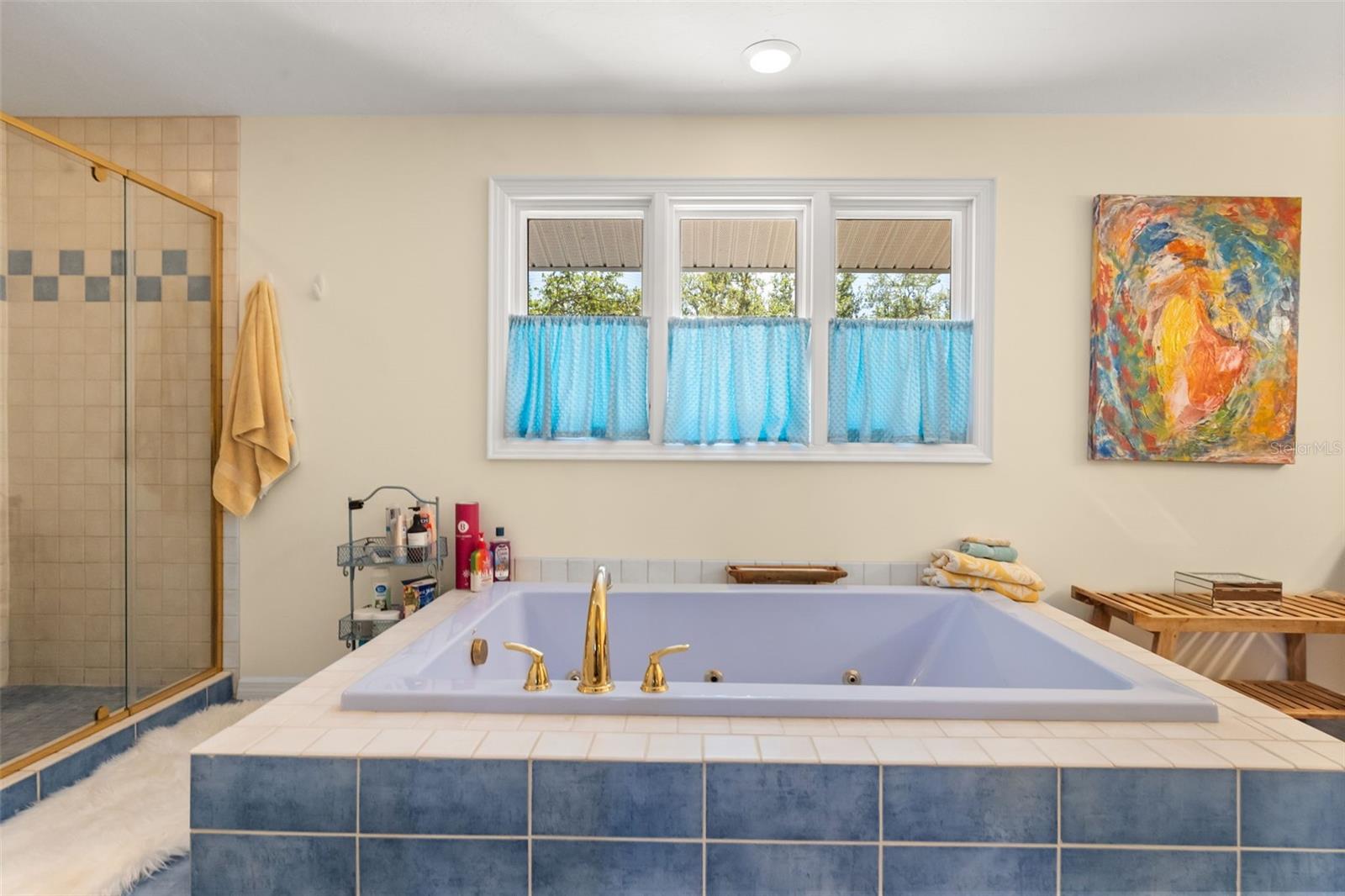 A4698309 Property Photo