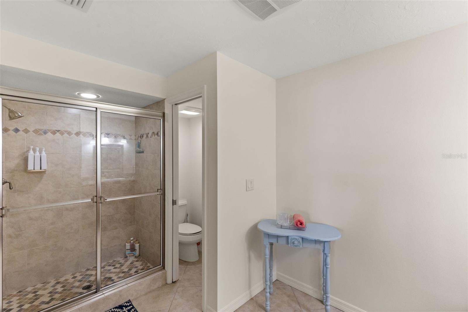 A4698309 Property Photo